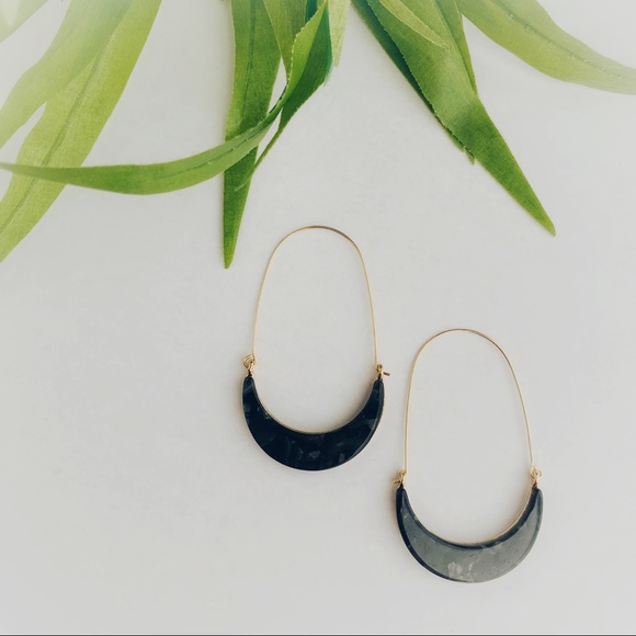 Jewelry - Crescent Moon Black Boho Hippie Drop Earrings